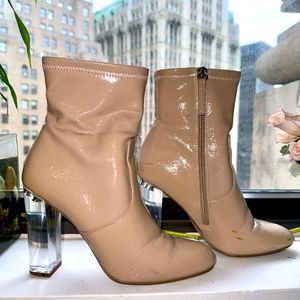 Steve Madden Eminent Lucite Patent Leather Beige Nude Clear Heel Bootie Size 7